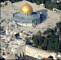 Old City, Jerusalem, with Western Wall (foreground) and Dome of   the Rock