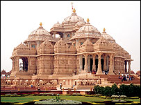 Swaminarayan Akshardham Temple, New Delhi; said to be the world's   largest Hindu temple 